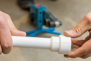 Соединение пластиковых труб для водопровода своими руками