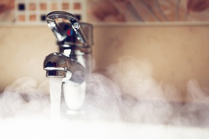 В администрации Тамбова обсудили проблему качества горячего водоснабжения в многоэтажных домах