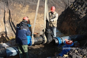 Новые сети водоснабжения и запорную арматуру установили в Ки...