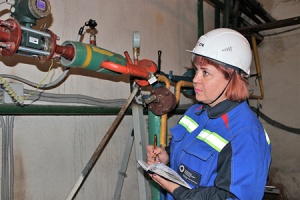 Тепловые инспекторы СГК продолжают проверку инженерного оборудования в жилых домах Новокузнецка