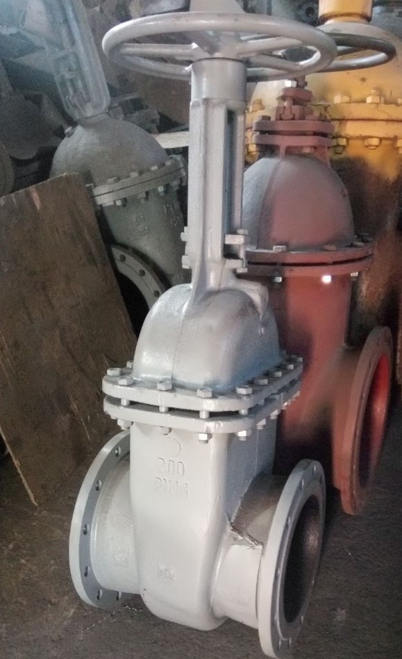 Задвижки из наличия продам Ду300 Ру16, 25, 40, 63, 80