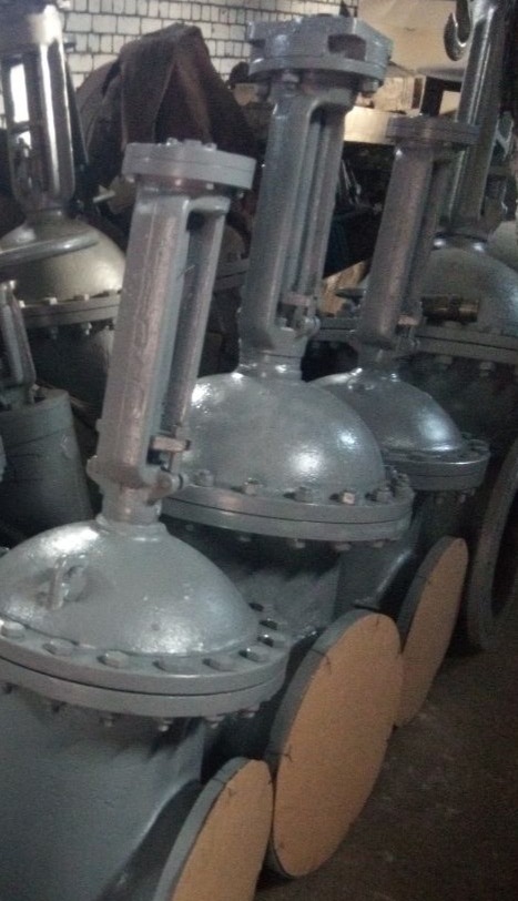 Задвижки из наличия продам Ду350 Ру16, 25