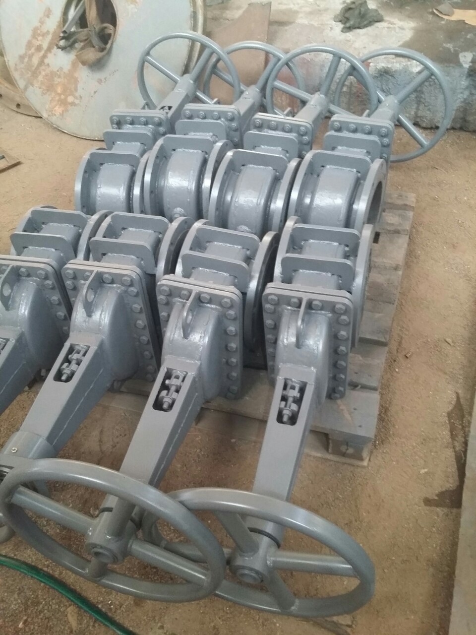 Задвижки 30с42нж Ду200, 30с942нж Ду200