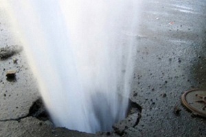 В Екатеринбурге обнаружили 24 повреждений водопроводов