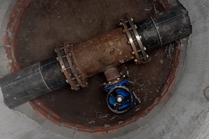 Компания «КВС» провела реконструкцию водопровода в районе набережной в Саратове