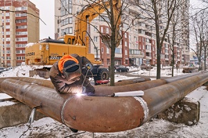 В Санкт-Петербурге проводят реконструкцию участка теплосети ...